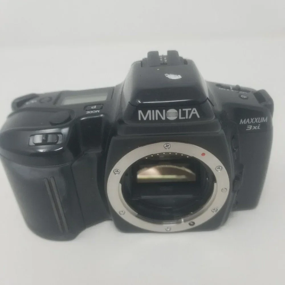 Minolta Maxxum 3Xi 35mm SLR Film Photography Black Camera Body Auto Focus Flash
